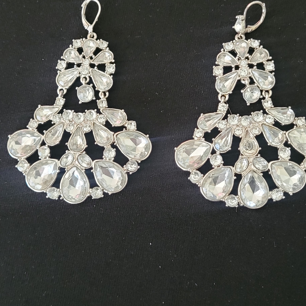 Silver Crystal Chandelier Earrings for Formal Occasions